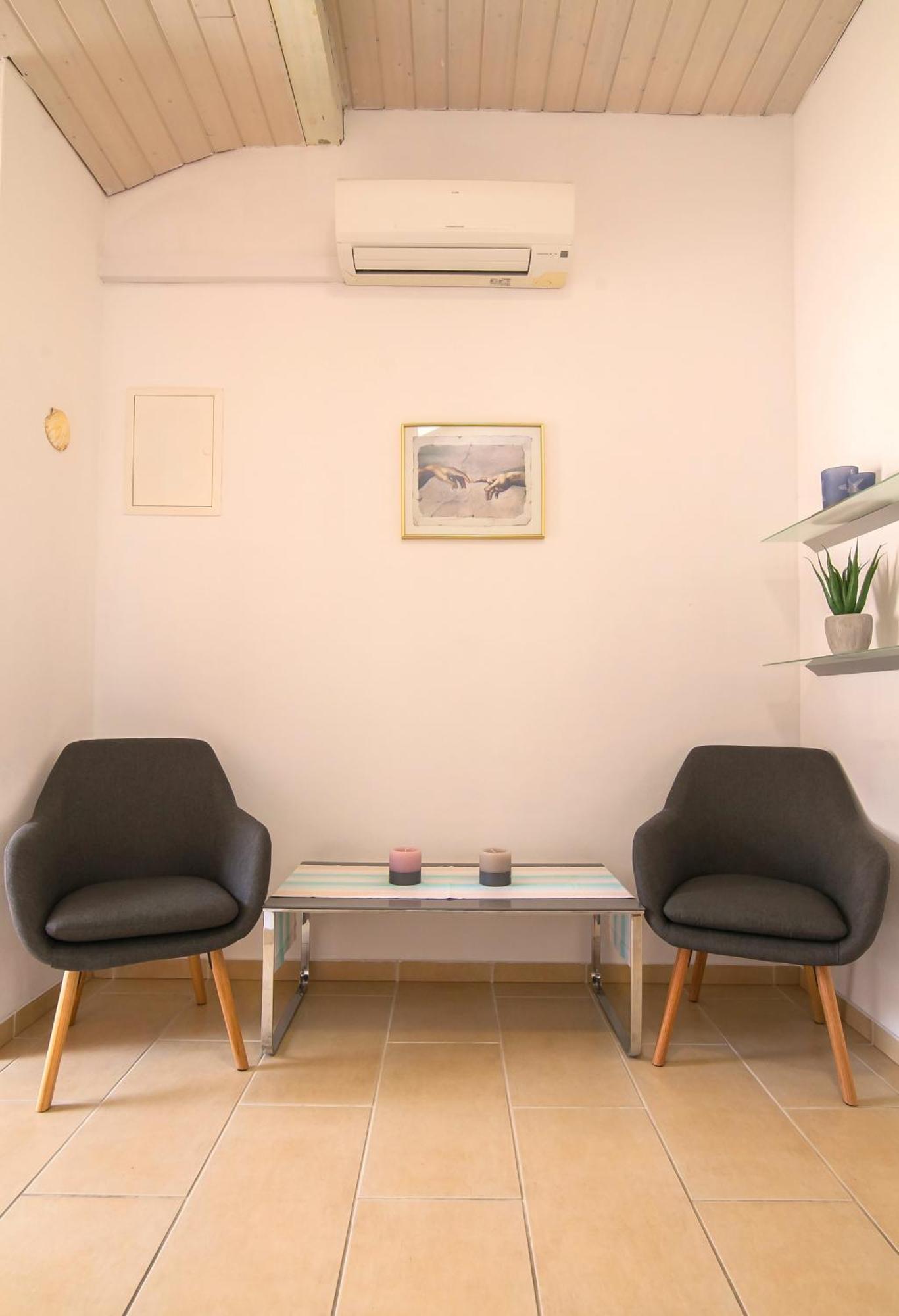 Helvetia Sunny Apartments Bol Kültér fotó