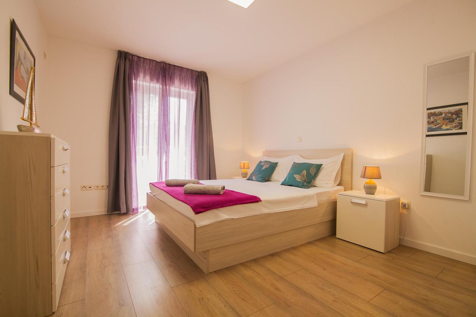 Helvetia Sunny Apartments Bol Kültér fotó