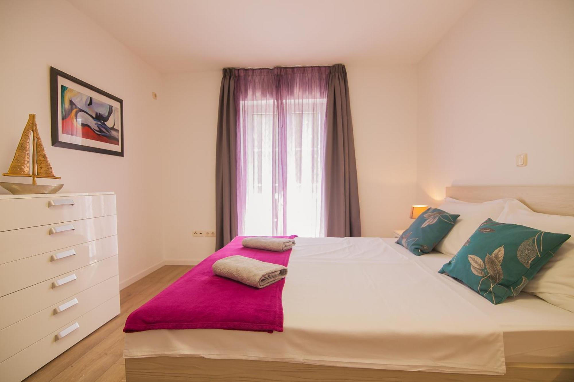 Helvetia Sunny Apartments Bol Kültér fotó