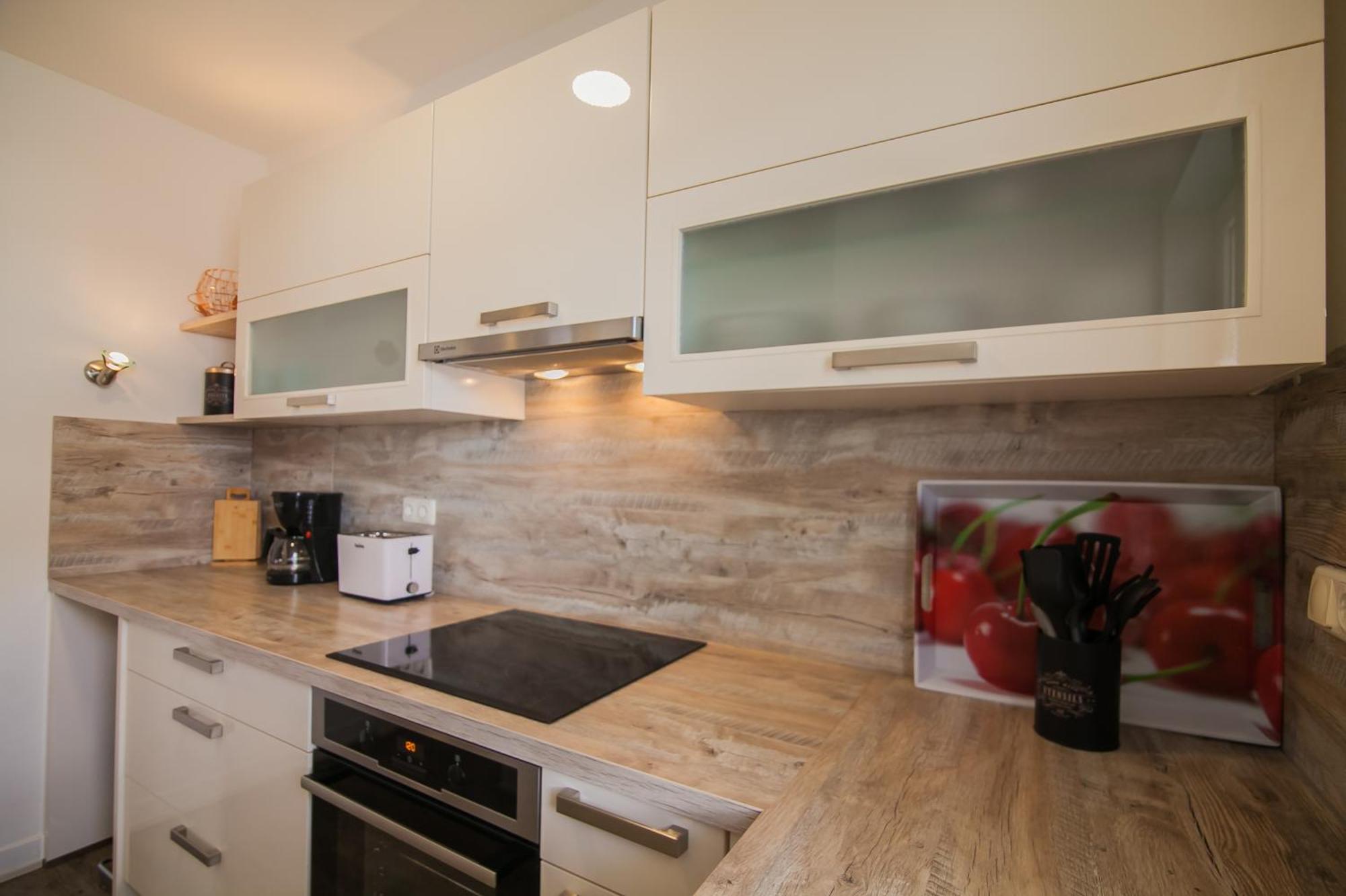 Helvetia Sunny Apartments Bol Kültér fotó