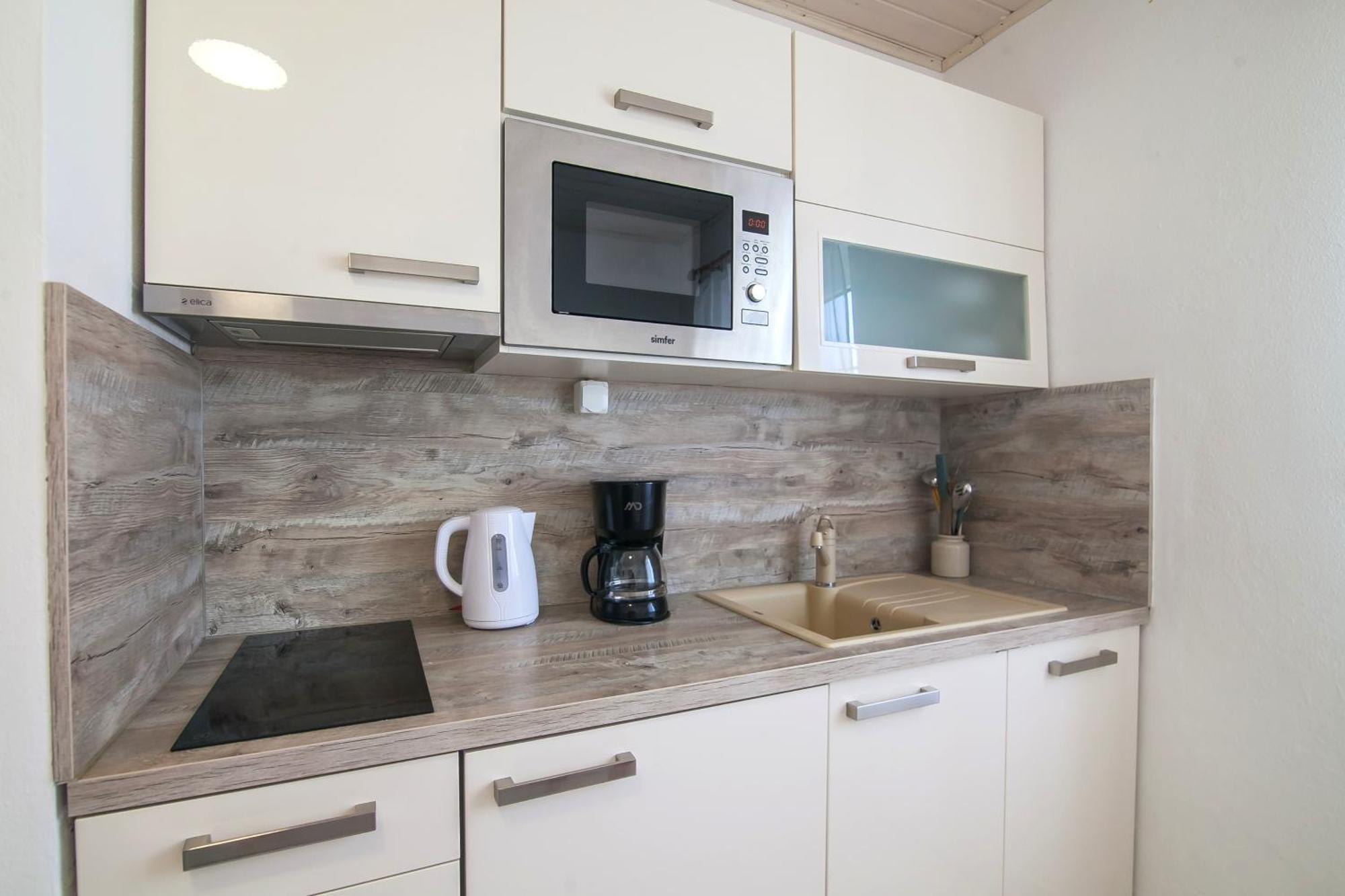 Helvetia Sunny Apartments Bol Kültér fotó